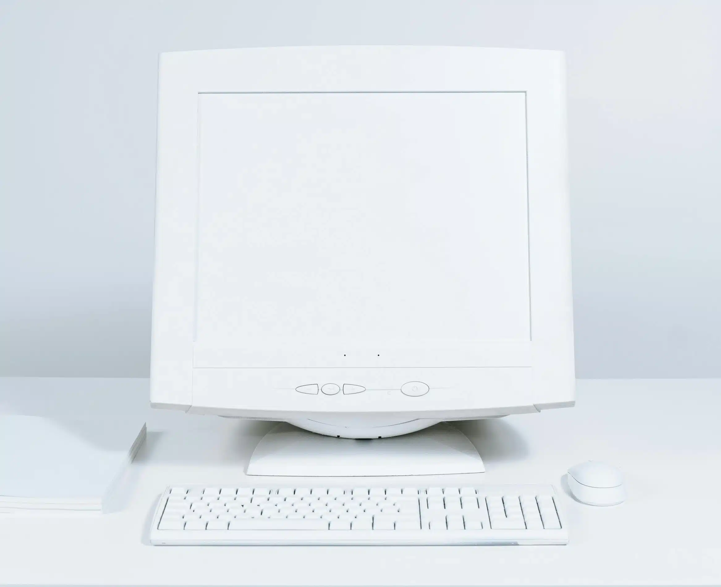 a blank old desktop computer